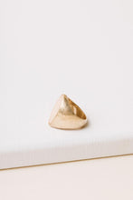 Load image into Gallery viewer, Claude Stone Ring in Pink
