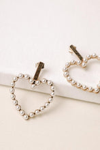 Load image into Gallery viewer, Heart of Pearl Earrings
