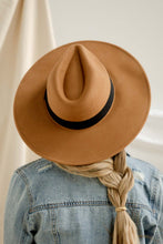 Load image into Gallery viewer, Ada Panama Hat in Camel
