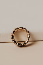 Load image into Gallery viewer, Jewel Detail Ring
