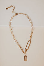 Load image into Gallery viewer, Dahlia Circle Chain Necklace
