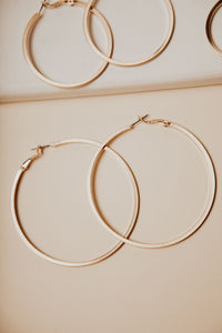 For a Hoop Earrings Set in Gold