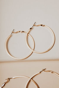 For a Hoop Earrings Set in Gold